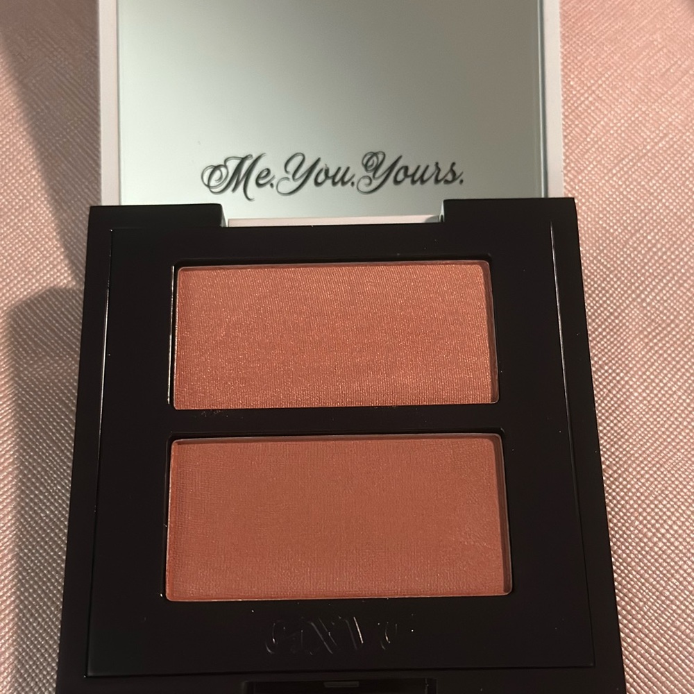 GXVE Beauty Feelin’ Cheeky Amplifying Blush Duo – STARS ALIGNED
✨ Brand New in 📦